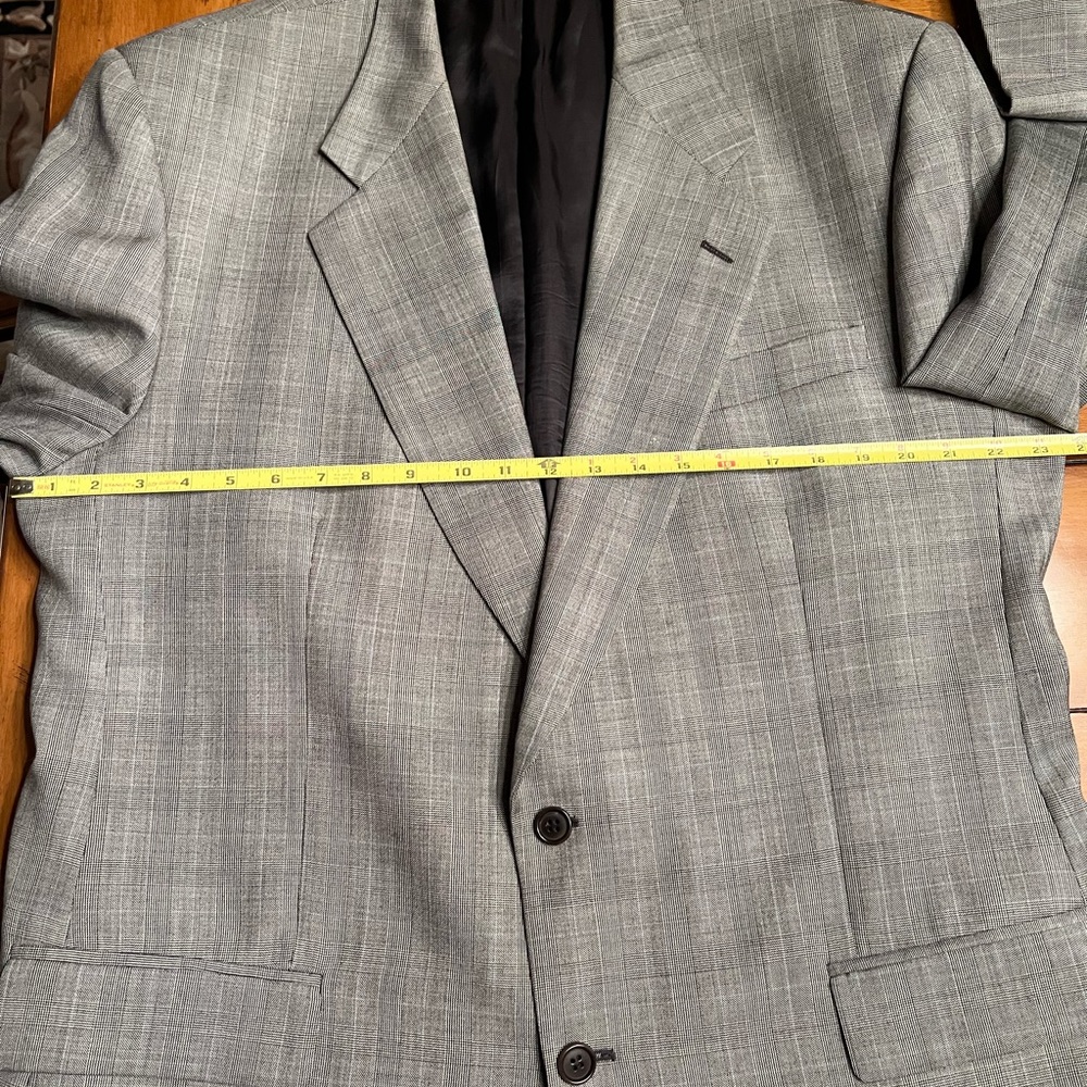 Issimo Italian Men's Gray  Plaid Suit 48L - Picture 13 of 16